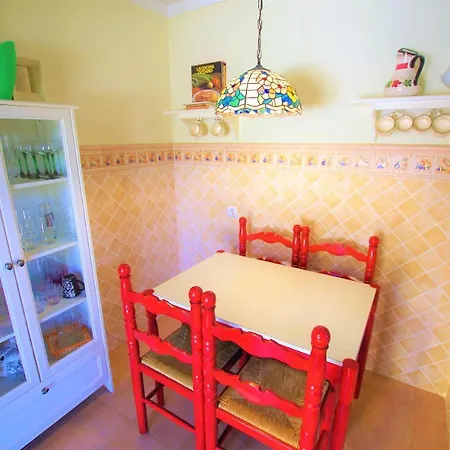 V&v Lloret - Elsa: Luxurious 10-person With Dual Pools And Lush Garden Villa