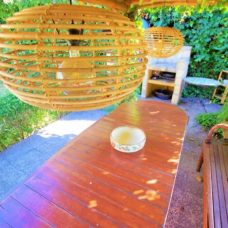 V&v Lloret - Elsa: Luxurious 10-person With Dual Pools And Lush Garden Villa Lloret de Mar
