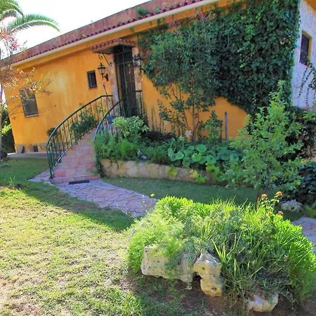 V&v Lloret - Elsa: Luxurious 10-person With Dual Pools And Lush Garden Villa