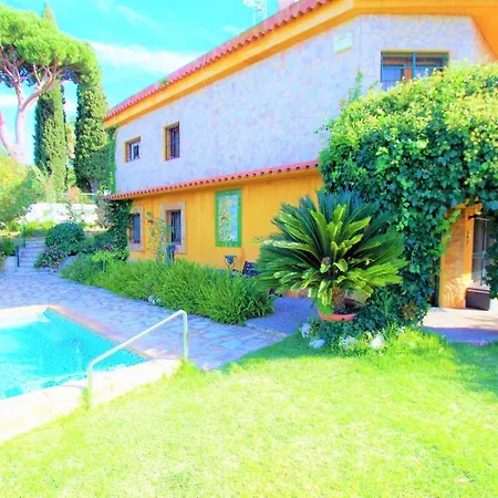 Villa V&v Lloret - Elsa: Luxurious 10-person With Dual Pools And Lush Garden