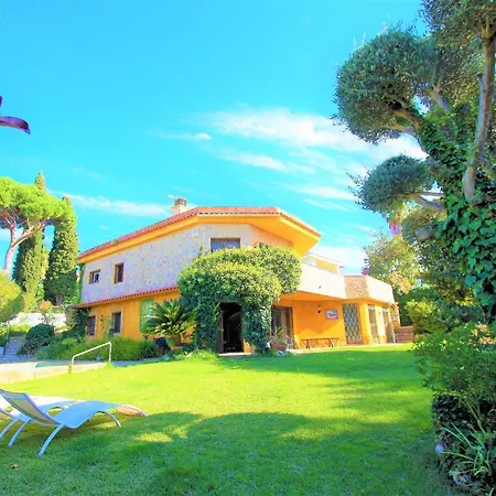 V&v Lloret - Elsa: Luxurious 10-person With Dual Pools And Lush Garden * Lloret de Mar