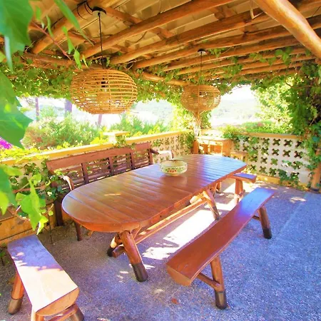 V&v Lloret - Elsa: Luxurious 10-person With Dual Pools And Lush Garden Villa