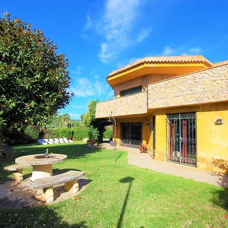 Villa V&v Lloret - Elsa: Luxurious 10-person With Dual Pools And Lush Garden *