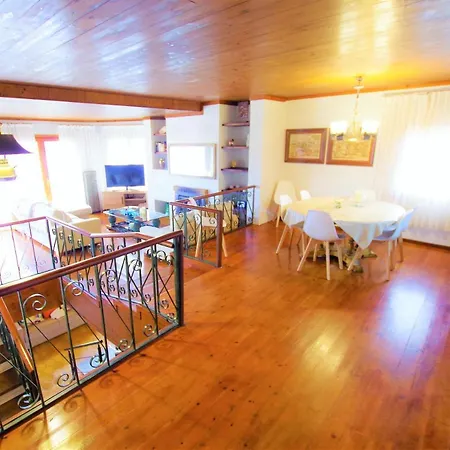V&v Lloret - Elsa: Luxurious 10-person With Dual Pools And Lush Garden Villa Lloret de Mar