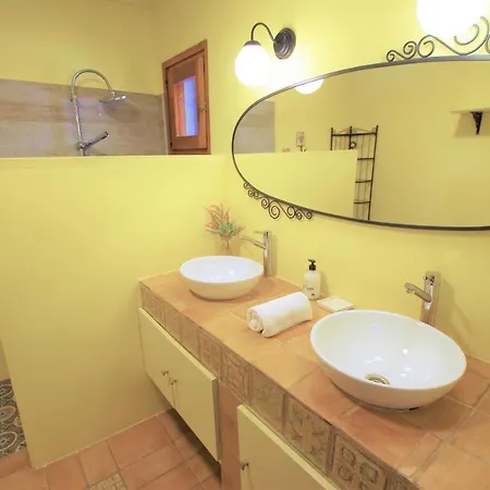 V&v Lloret - Elsa: Luxurious 10-person With Dual Pools And Lush Garden *