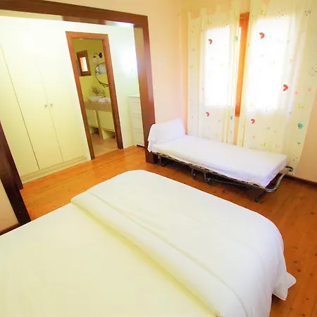 Villa V&v Lloret - Elsa: Luxurious 10-person With Dual Pools And Lush Garden Lloret de Mar