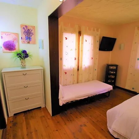 V&v Lloret - Elsa: Luxurious 10-person With Dual Pools And Lush Garden *