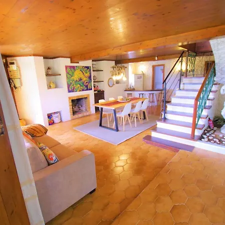 Villa V&v Lloret - Elsa: Luxurious 10-person With Dual Pools And Lush Garden