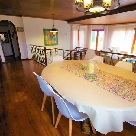 V&v Lloret - Elsa: Luxurious 10-person With Dual Pools And Lush Garden