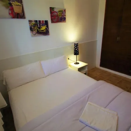V&v Lloret - Elsa: Luxurious 10-person With Dual Pools And Lush Garden