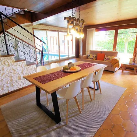 Villa V&v Lloret - Elsa: Luxurious 10-person With Dual Pools And Lush Garden *